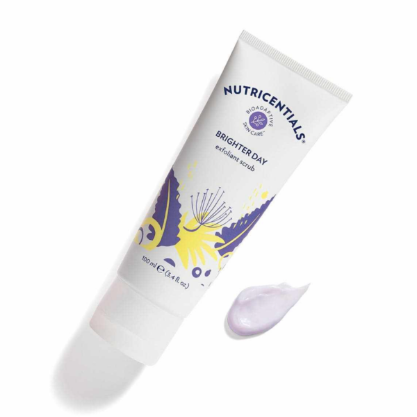 Nu Skin Nutricnetials Brighter Day Exfoliant Scub mit Konsitenz von Nuskin