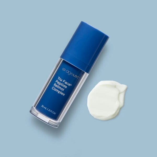 ageLOC Tru Face Peptide Retinol Complex Flasche mit blauen Hintergrund Nu Skin