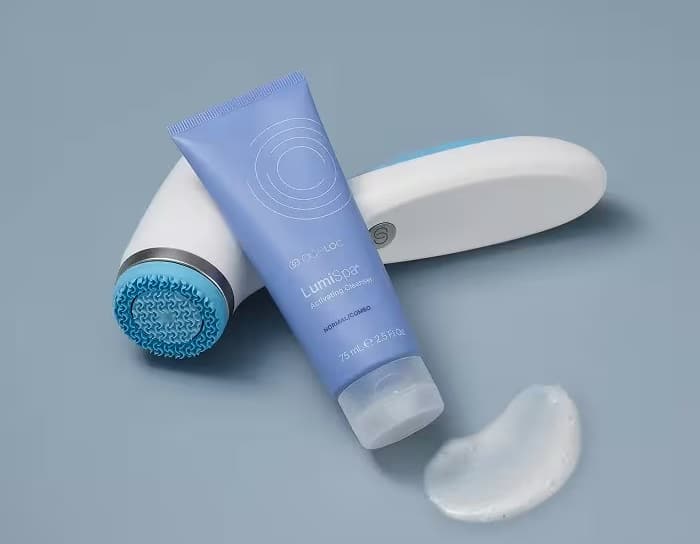 Nu Skin LumiSpa iO Gerät mit Activating Cleanser für die tägliche Gesichtsreinigung