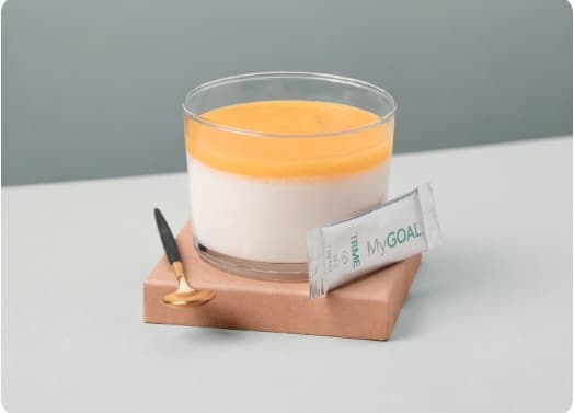 Tropische Panna Cotta mit Mango-Coulis