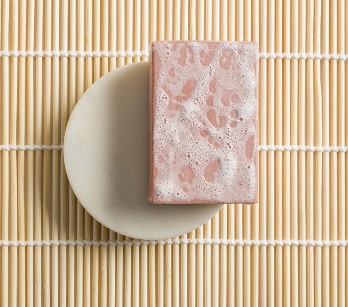 Nu Skin Epoch Polishing Bar aufgeschäumt von Nuskin