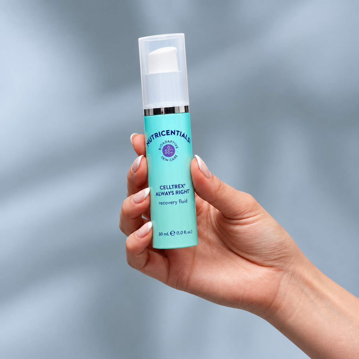 Nuskin Celltrex Nutricentials in der Hand Nuskin Celltrex Nutricentials in der Hand